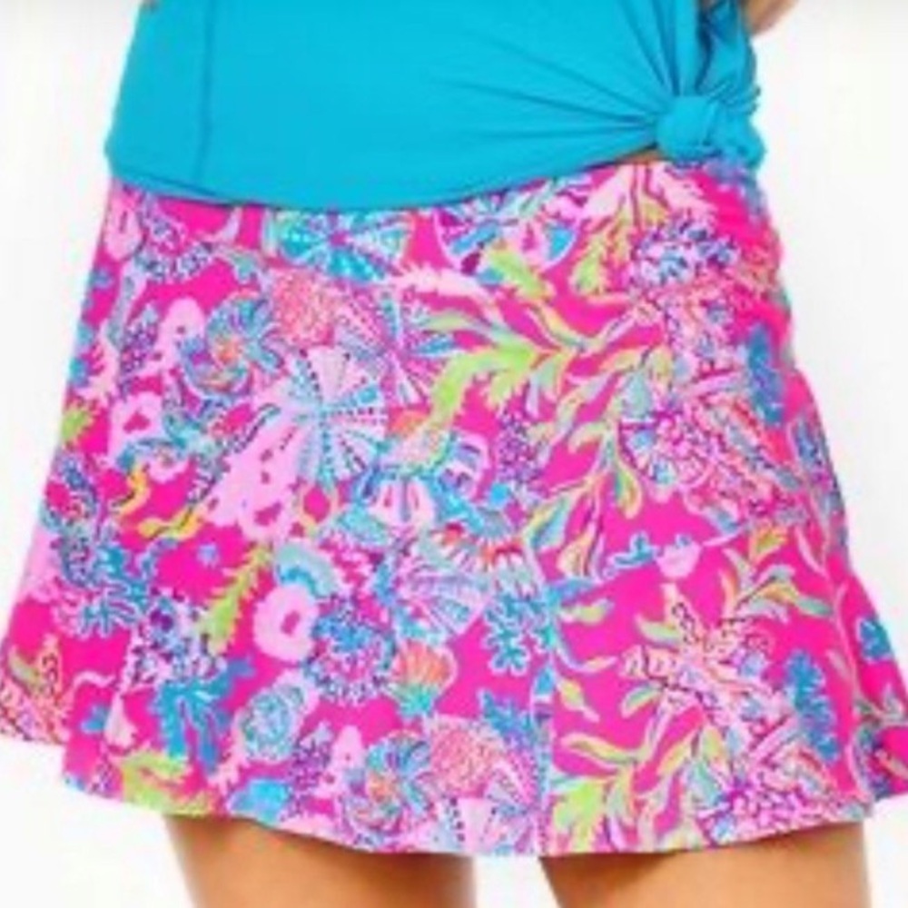 Lilly Pulitzer Corrine Skort in Shell Me Something Good Size Small